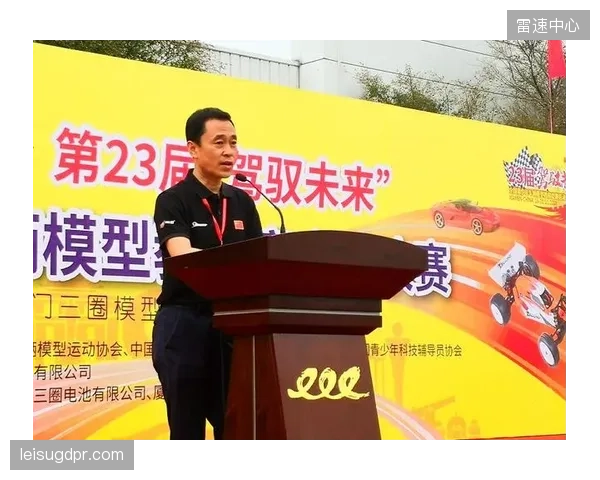 戴克斯或在比赛末段作为定位球战术的“B计划”登场冲击对手。 戴克斯或在比赛末段作为定位球战术的“B计划”登场冲击对手。